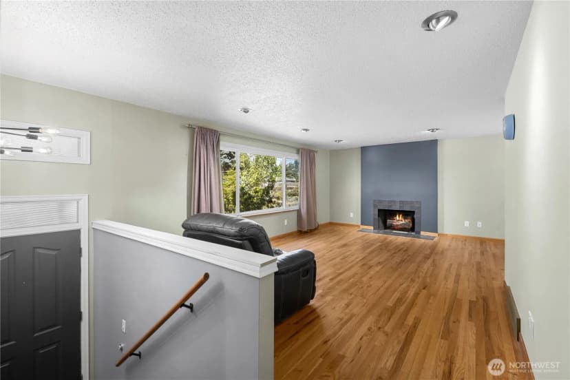 Property photo for 1216 Dayton Ave Ne, Renton photo 7