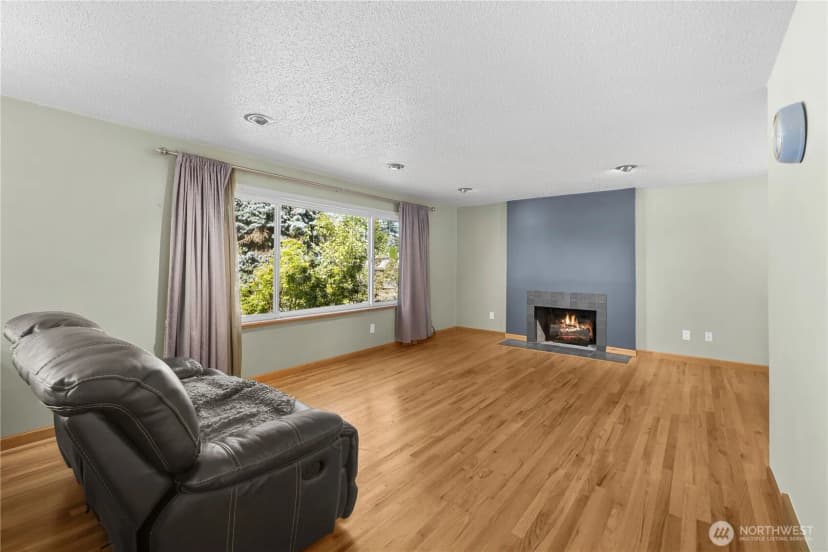 Property photo for 1216 Dayton Ave Ne, Renton photo 8
