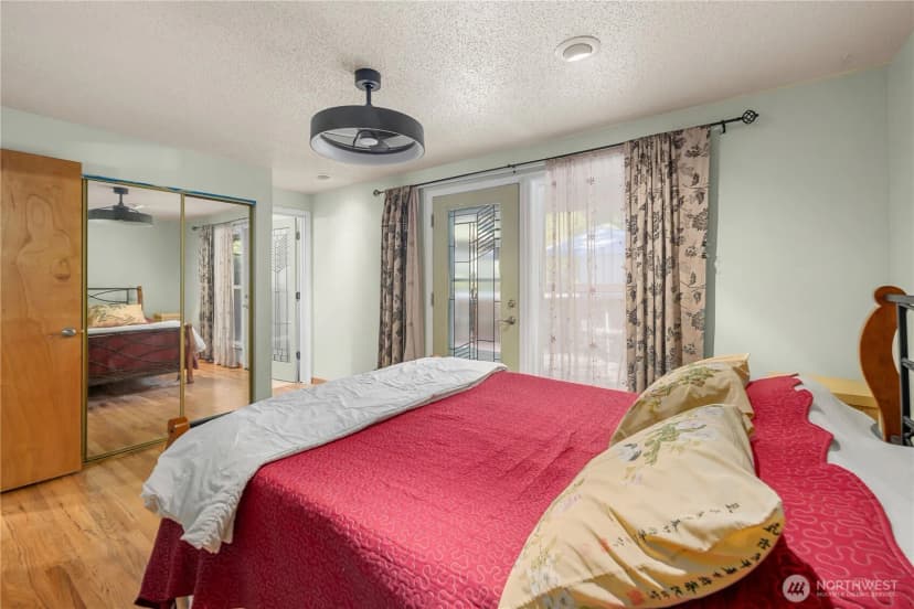 Property photo for 1216 Dayton Ave Ne, Renton photo 18