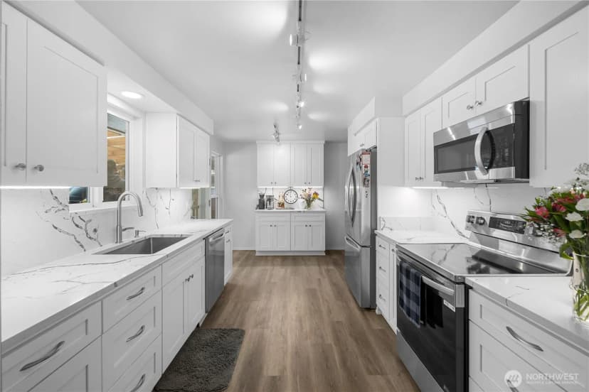 Property photo for 1216 Dayton Ave Ne, Renton photo 11