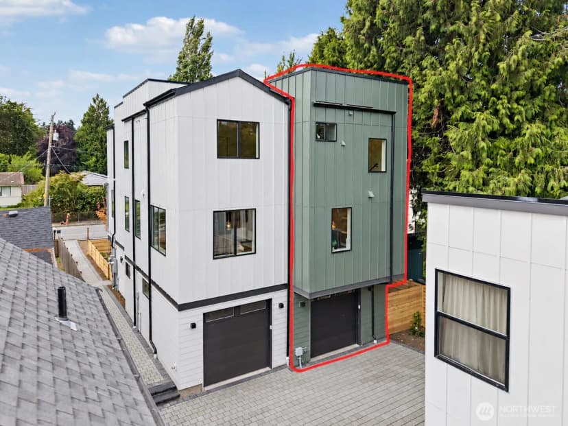 Property photo for 9014 4th Avenue Nw #b, Seattle photo 13