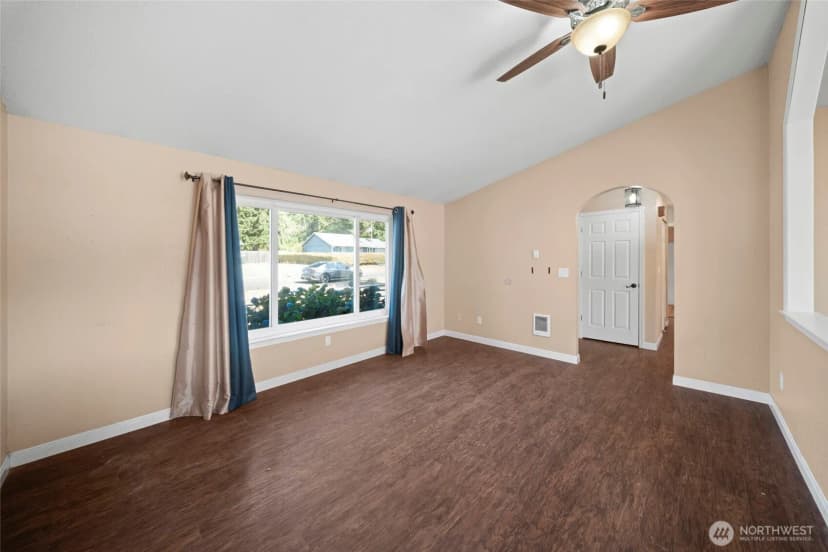 Property photo for 7015 Tolmie, Olympia photo 9