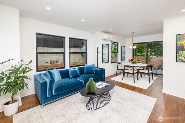 Property photo for 12054 20th Avenue Ne, Seattle photo 5