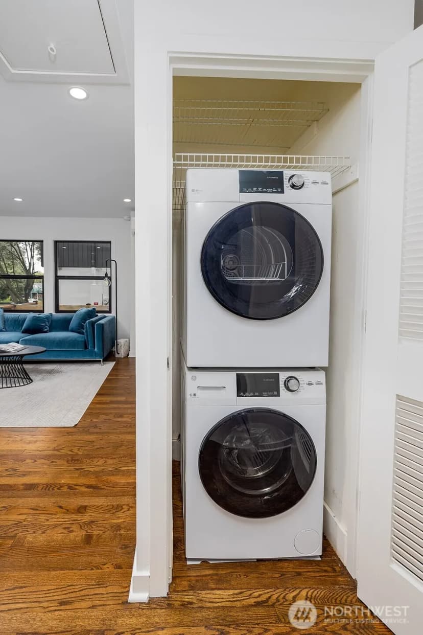 Property photo for 12054 20th Avenue Ne, Seattle photo 18