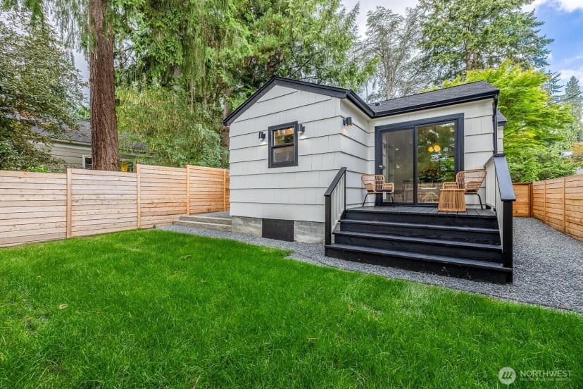 Property photo for 12054 20th Avenue Ne, Seattle photo 20