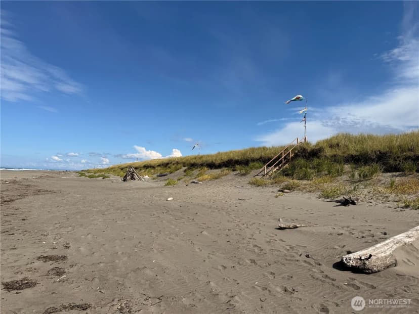 Property photo for 1317 Ocean Shores Boulevard Sw #2, Ocean Shores photo 19