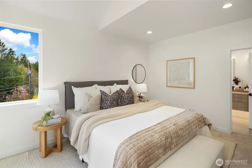 Property photo for 10831 11th Avenue Ne, Seattle photo 21