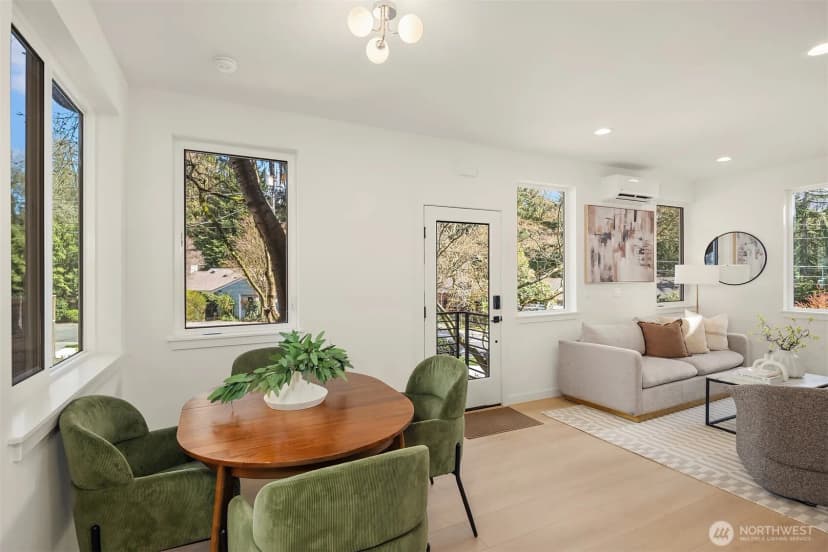 Property photo for 10831 11th Avenue Ne, Seattle photo 13