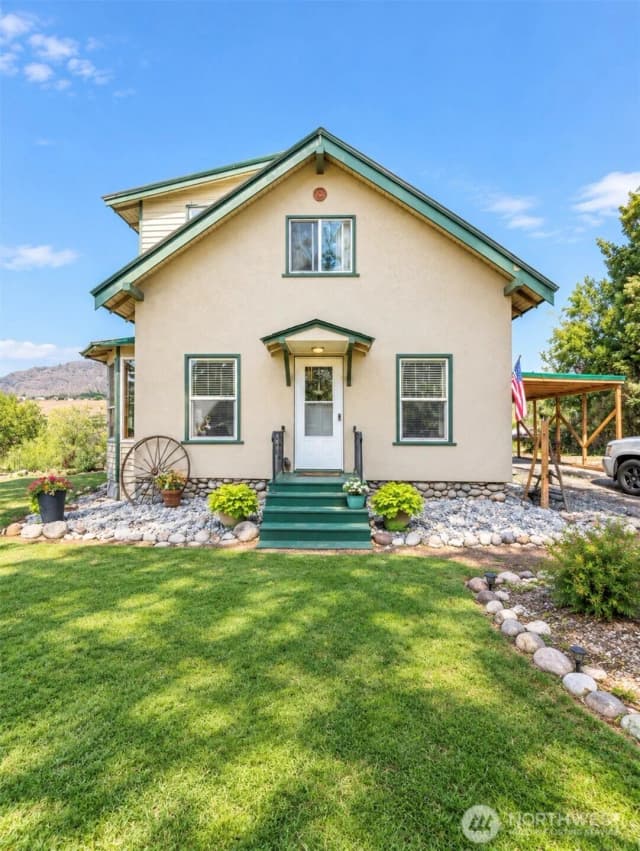 Property photo for 1012 Rodger Street, Okanogan