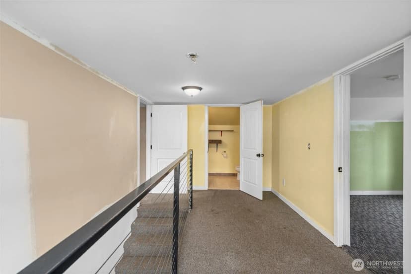 Property photo for 13315 Valley Avenue E, Sumner photo 18