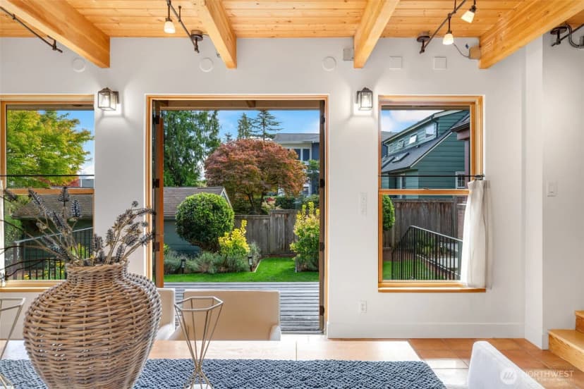 Property photo for 7318 54th Avenue Ne, Seattle photo 13