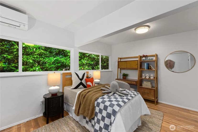 Property photo for 8504 43rd Avenue Ne, Seattle photo 25