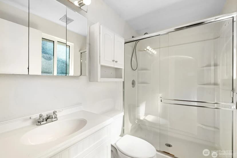 Property photo for 14221 Se 10th Place, Bellevue photo 17