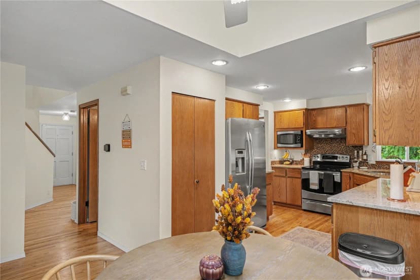 Property photo for 11902 Ne 168th Street, Bothell photo 11