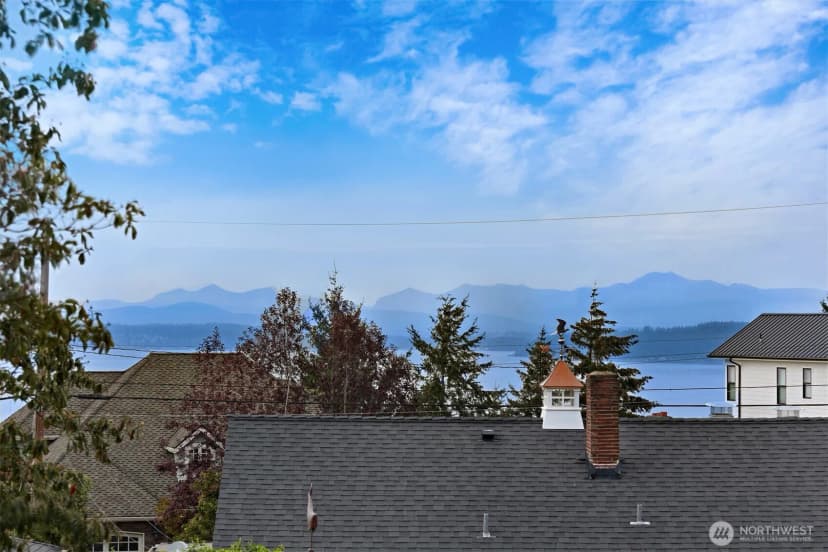 Property photo for 4123 55th Avenue Sw, Seattle photo 24