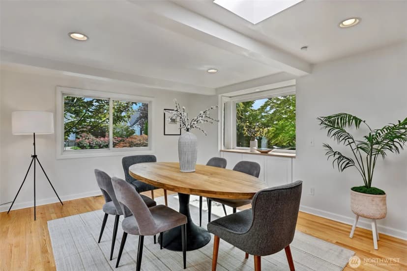 Property photo for 4123 55th Avenue Sw, Seattle photo 11