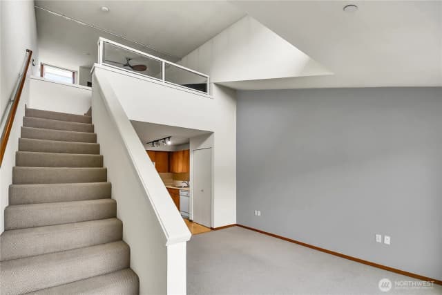 Property photo for 12334 31st Avenue Ne #607, Seattle photo 5