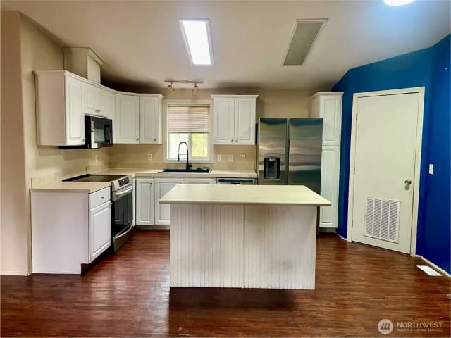 Property photo for 8510 Thuja Avenue Se, Yelm photo 5