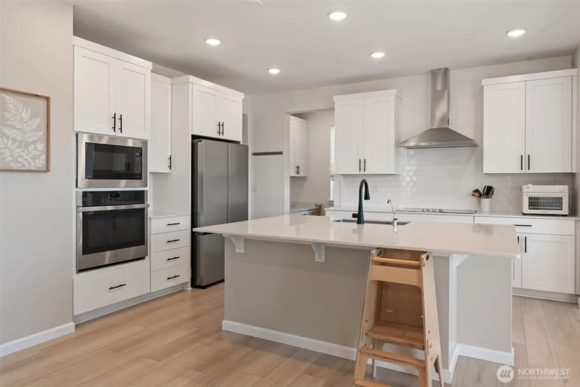 Property photo for 5721 Thornhill Avenue Sw, Port Orchard photo 10
