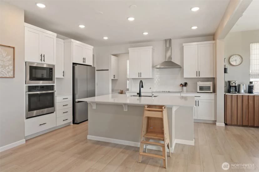 Property photo for 5721 Thornhill Avenue Sw, Port Orchard photo 11