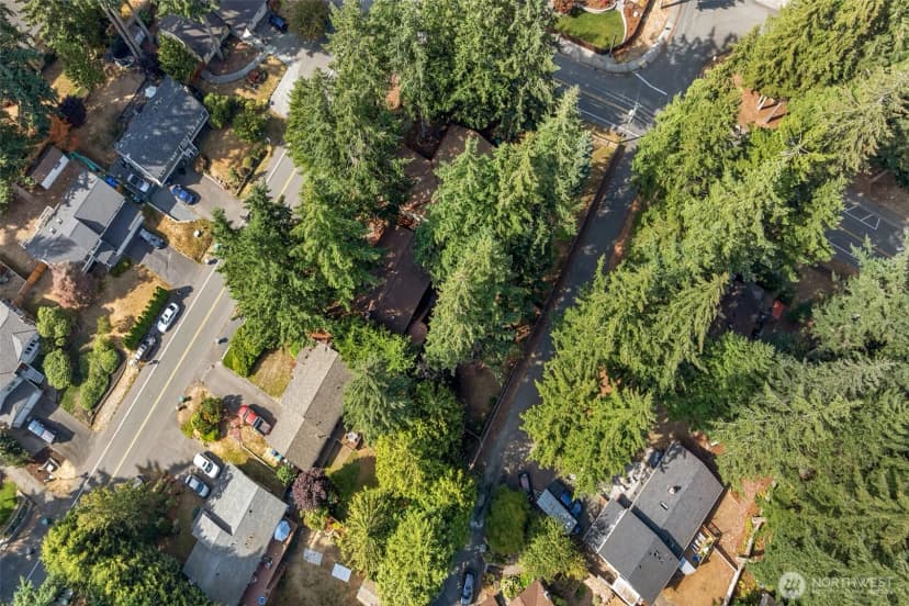 Property photo for 14015 60th Avenue W, Edmonds photo 38