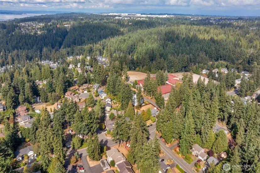 Property photo for 14015 60th Avenue W, Edmonds photo 37
