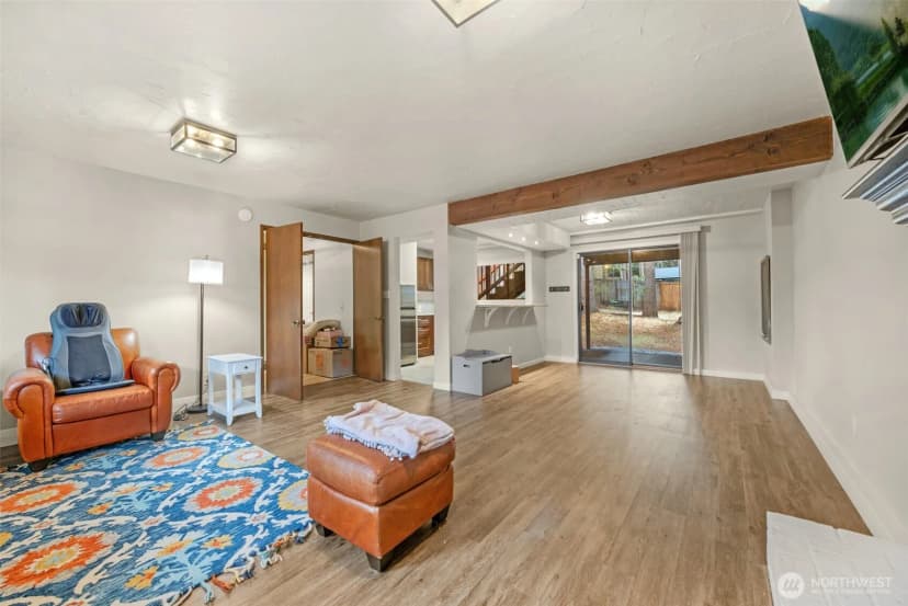 Property photo for 14015 60th Avenue W, Edmonds photo 24