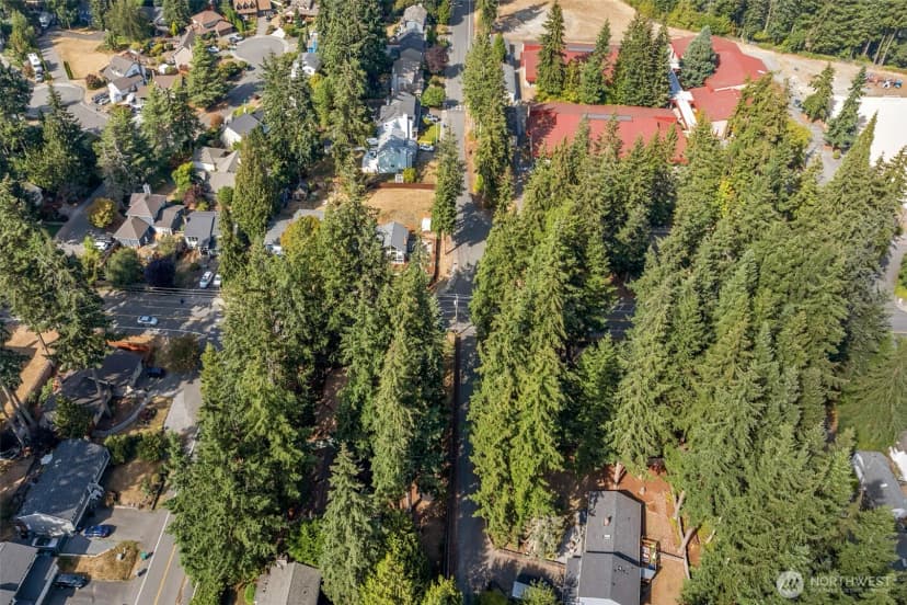Property photo for 14015 60th Avenue W, Edmonds photo 39