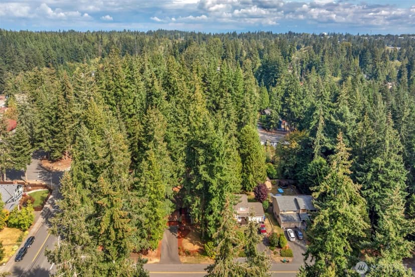 Property photo for 14015 60th Avenue W, Edmonds photo 35