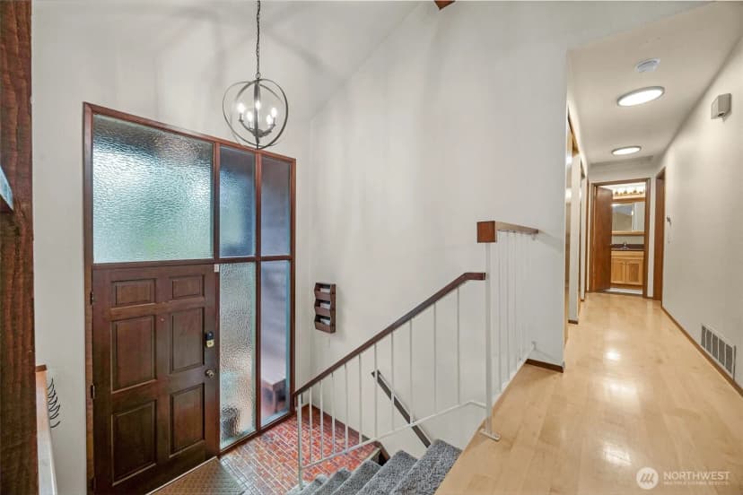 Property photo for 14015 60th Avenue W, Edmonds photo 18