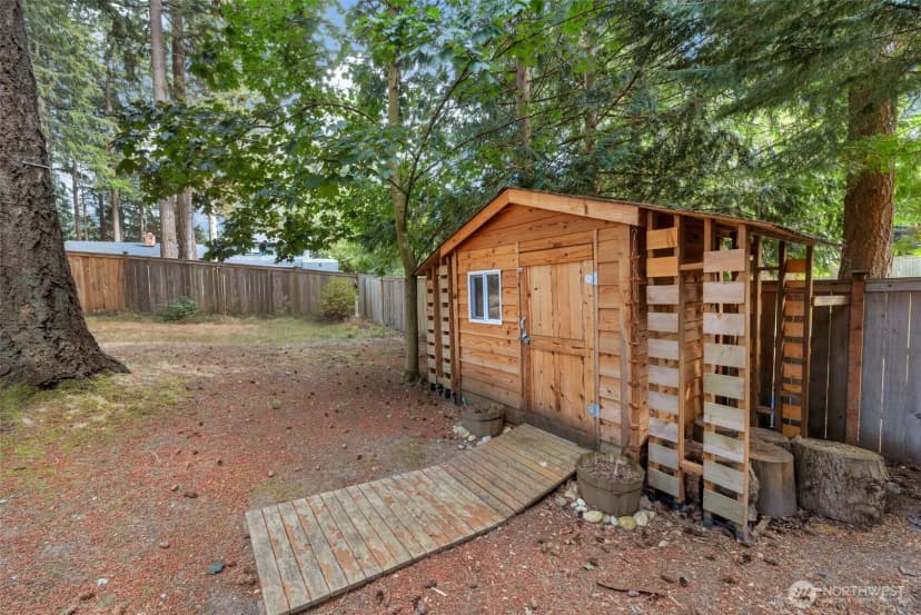 Property photo for 14015 60th Avenue W, Edmonds photo 30