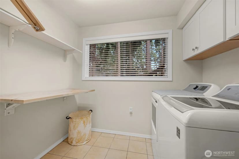 Property photo for 14015 60th Avenue W, Edmonds photo 26