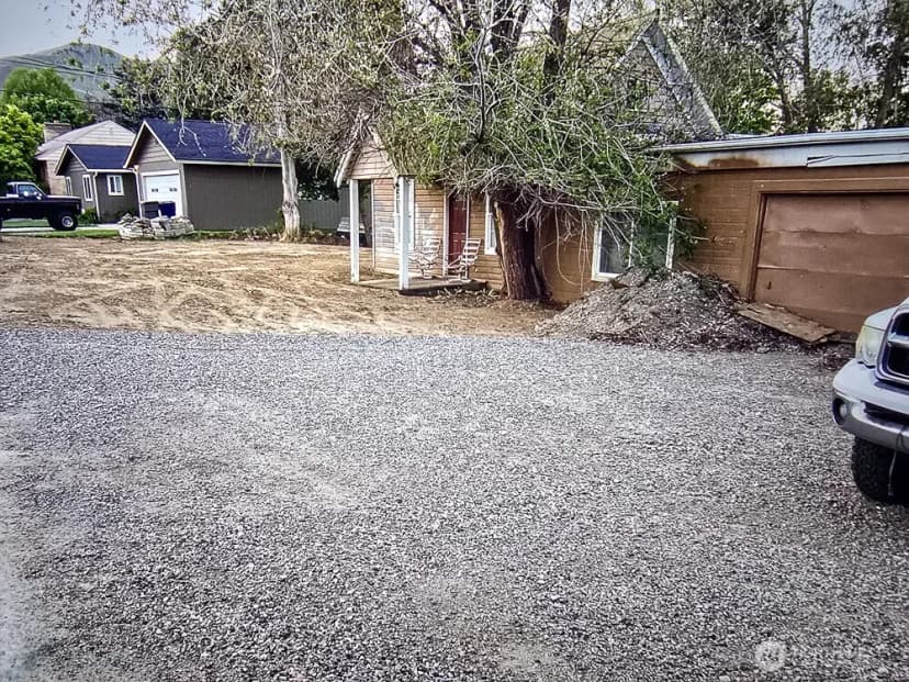 Property photo for 1322 4th Street, Wenatchee photo 13