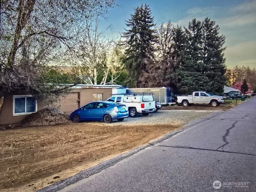 Property photo for 1322 4th Street, Wenatchee photo 11