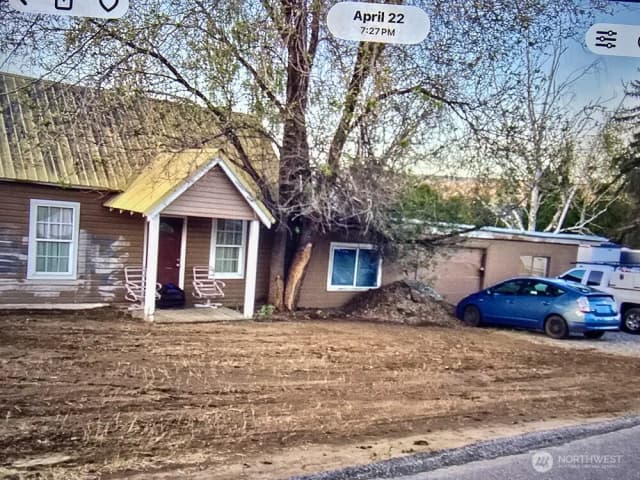 Property photo for 1322 4th Street, Wenatchee photo 3