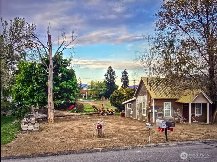 Property photo for 1322 4th Street, Wenatchee photo 4