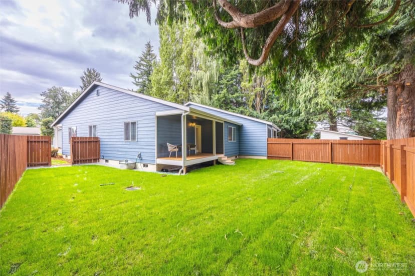 Property photo for 433 Oak Hill Lane, Burlington photo 30