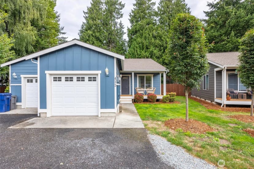 Property photo for 433 Oak Hill Lane, Burlington