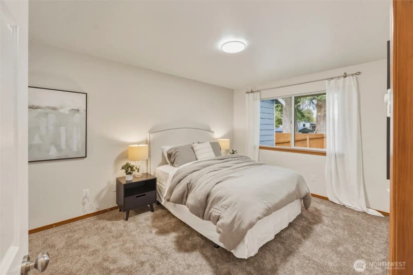 Property photo for 433 Oak Hill Lane, Burlington photo 25