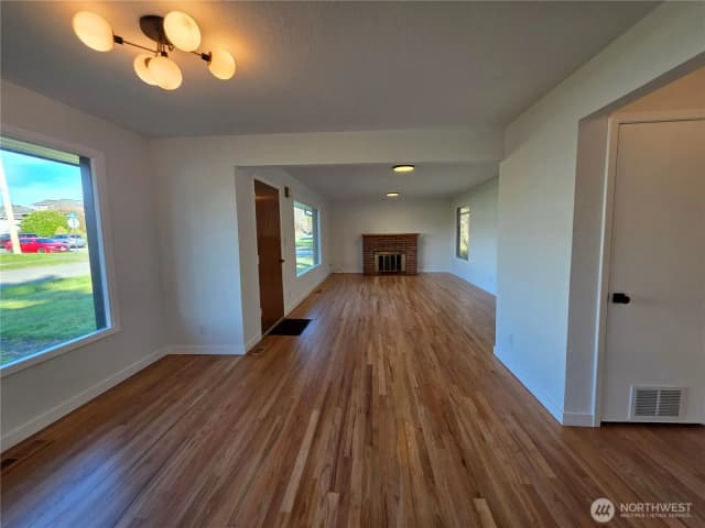 Property photo for 420 E Connecticut, Bellingham photo 4