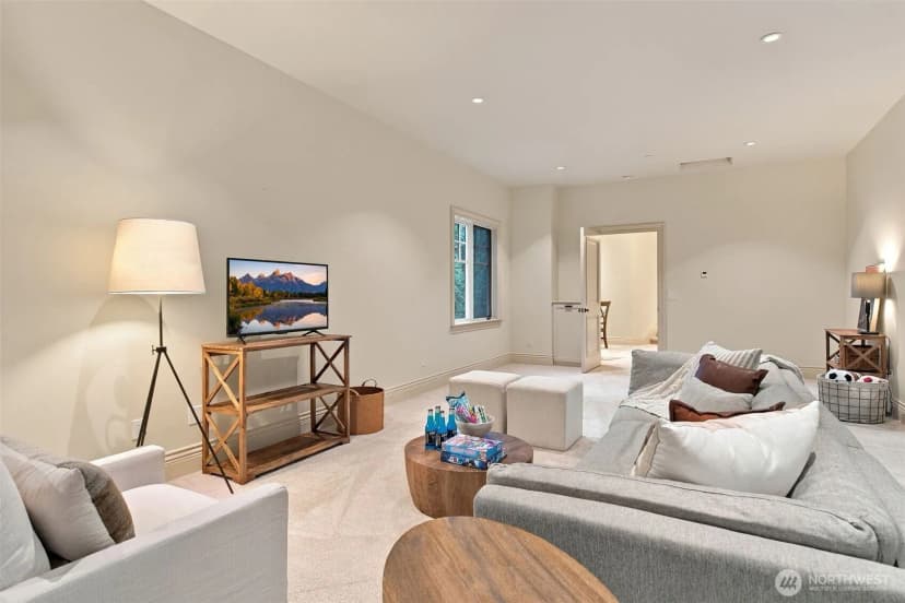 Property photo for 24950 Se Old Black Nugget Road, Issaquah photo 32