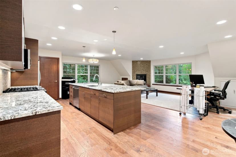 Property photo for 24950 Se Old Black Nugget Road, Issaquah photo 34