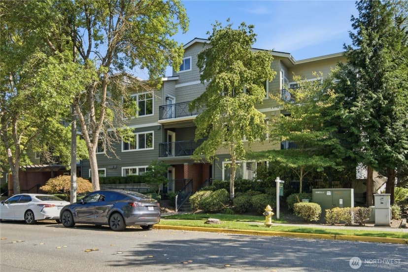 Property photo for 7912 170th Avenue Ne #204, Redmond photo 26