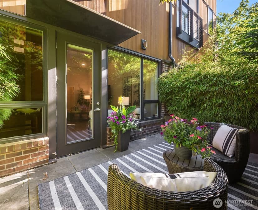 Property photo for 3300 Ne 65th Street #204, Seattle photo 32