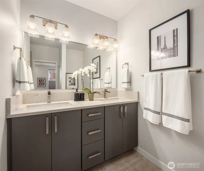 Property photo for 3300 Ne 65th Street #204, Seattle photo 21