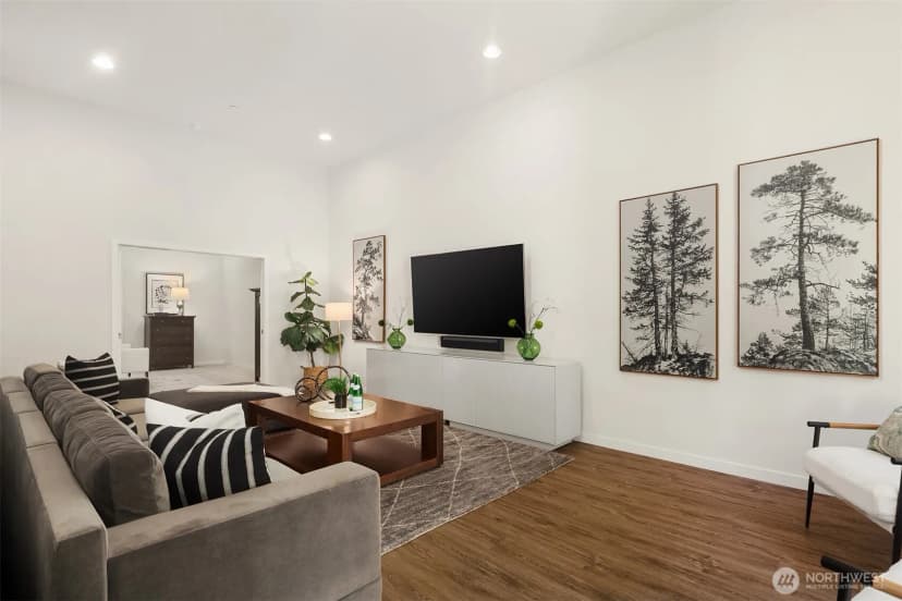 Property photo for 3300 Ne 65th Street #204, Seattle photo 23