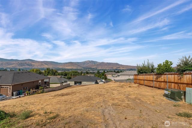 Property photo for 554 Bengal Lane, East Wenatchee photo 2