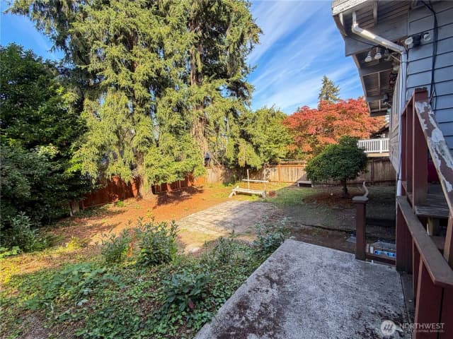 Property photo for 16042 Se 10th Street, Bellevue photo 5