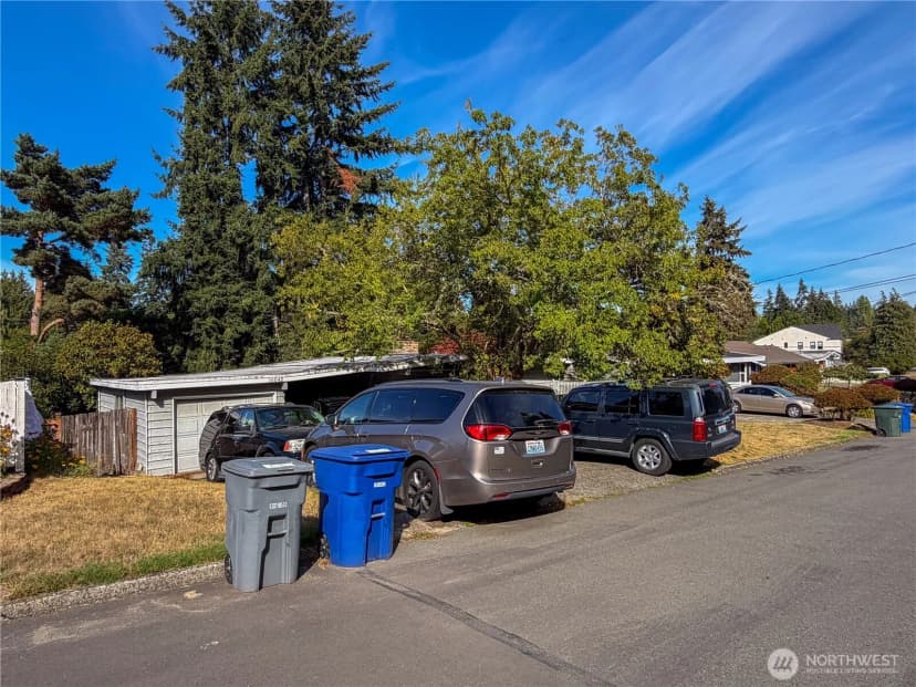 Property photo for 16042 Se 10th Street, Bellevue photo 10