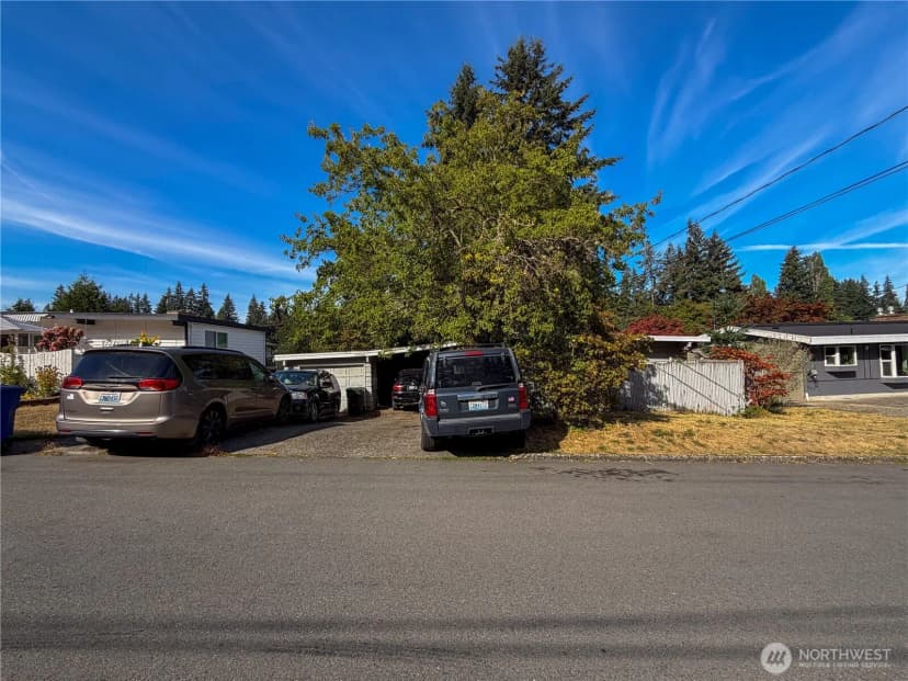 Property photo for 16042 Se 10th Street, Bellevue photo 9